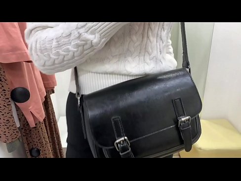❤️ Melancap awam perempuan jalang FeralBerry dengan dildo di dalam bilik pemasangan ❤❌ Video persetan pada kami ms.xxxlfv.top